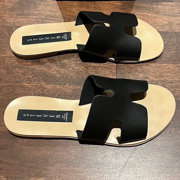 Steve Madden Grady Leather Sandals - Picture 4 of 8